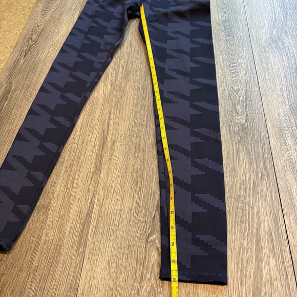 ALO Yoga Houndstooth High Rise Legging Size S - Picture 9 of 9